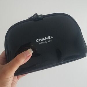 CHANEL Glossy Black Cosmetic Clutch Bag